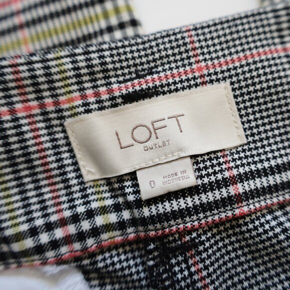 ANN TAYLOR LOFT Size 0 Plaid Dress Pants Straight Black White - Picture 3 of 6